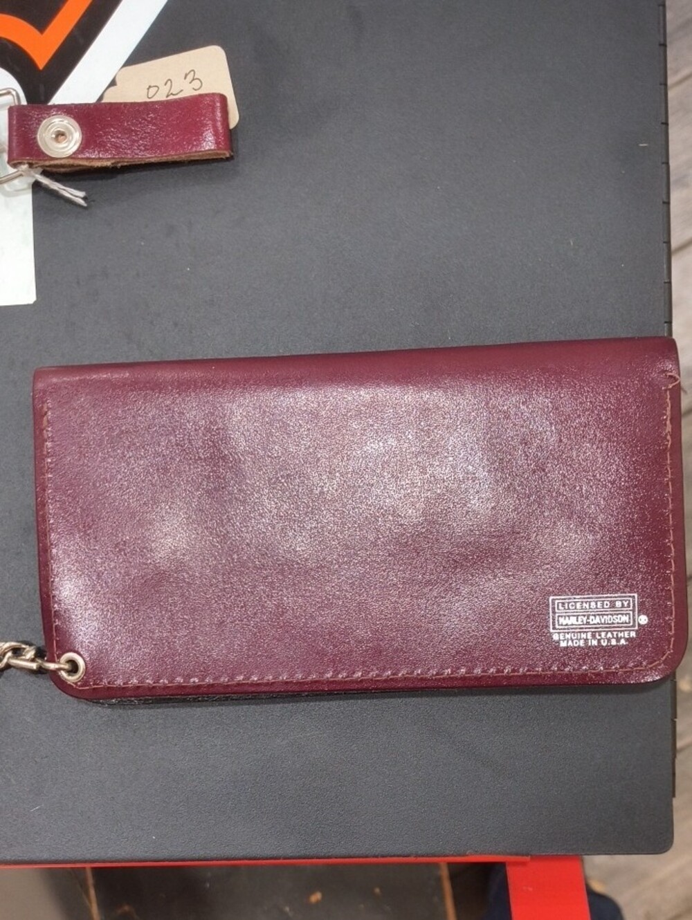 Vintage Harley-Davidson Burgundy and Red Leather Chain Wallet - Picture 2 of 7